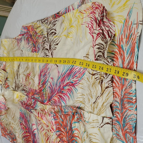 CAbi Silk Sleeveless Button Down Top Sz M - Picture 16 of 16